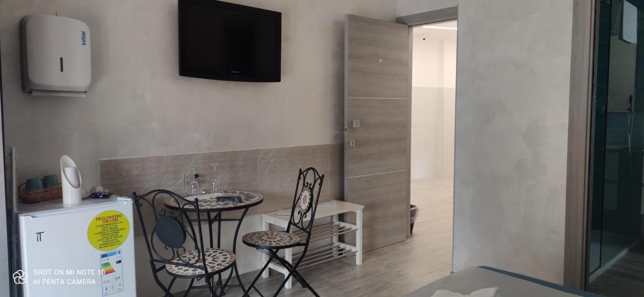 B & B Le Gemelline Salerno Exterior foto